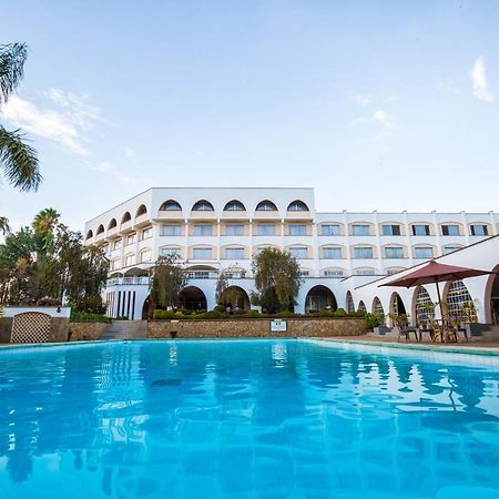 Sirikwa Hotel Eldoret Bagian luar foto