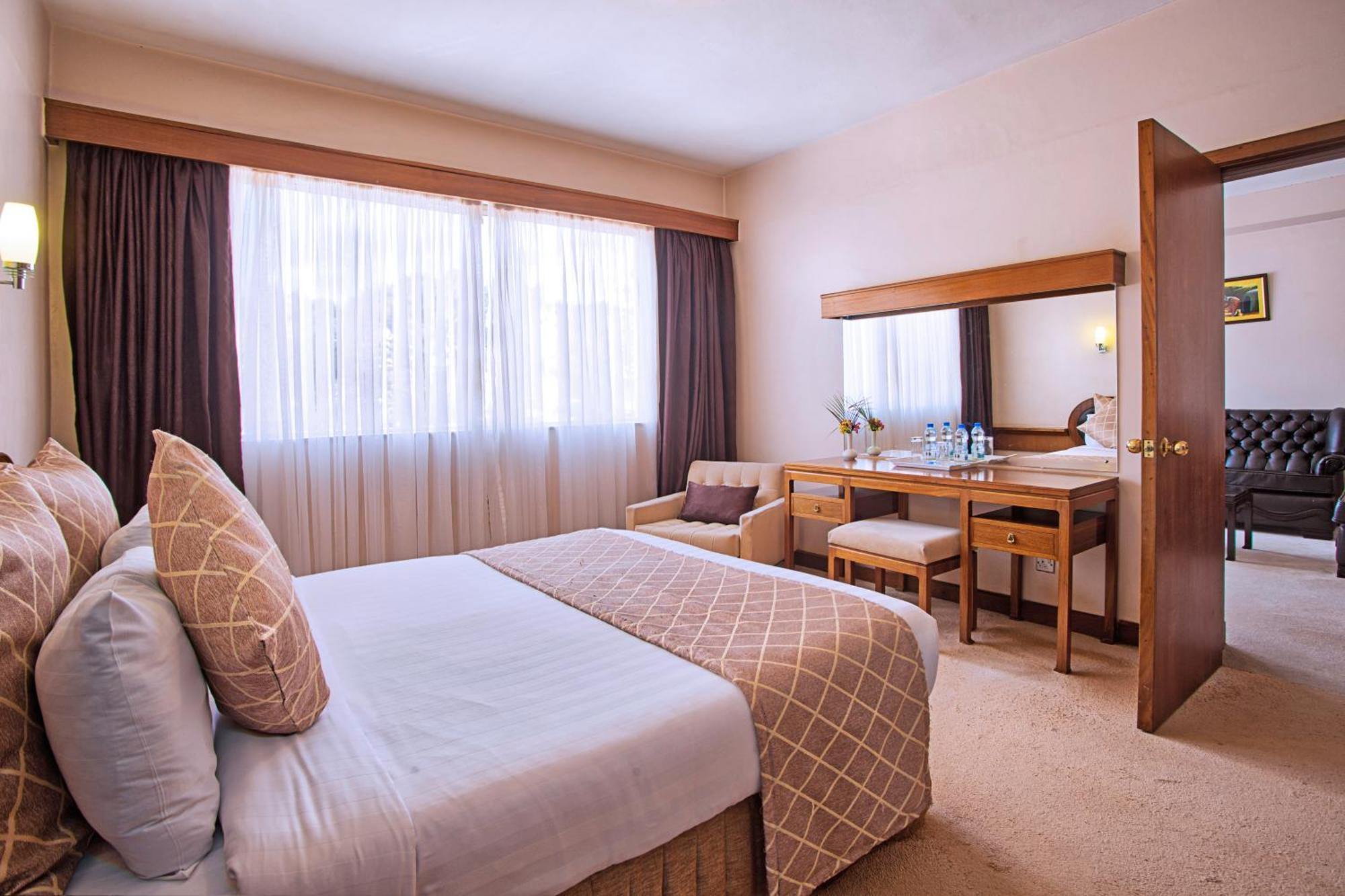 Sirikwa Hotel Eldoret Bagian luar foto