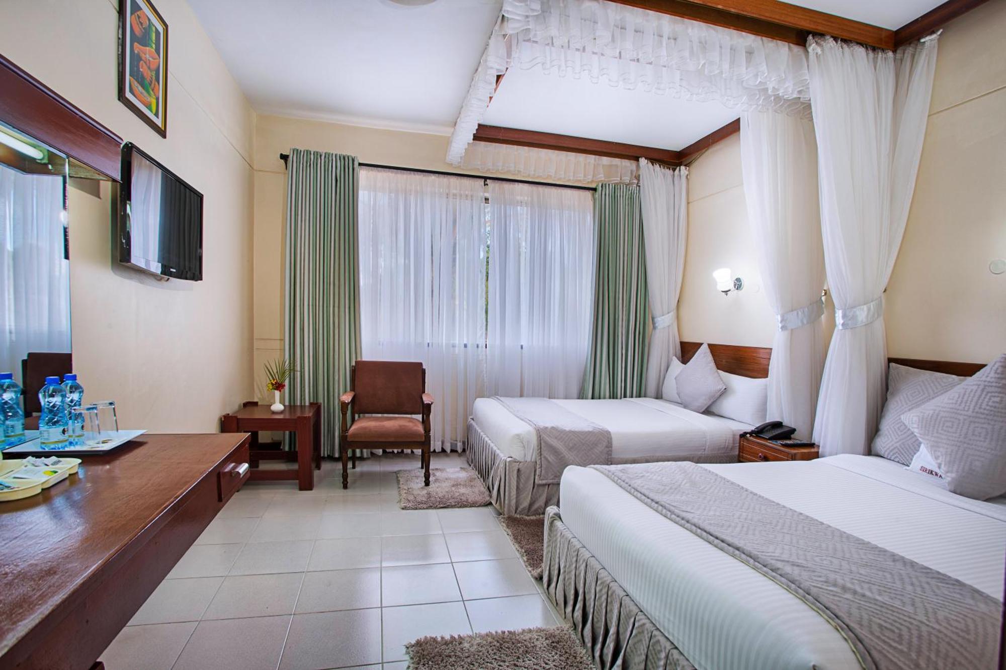 Sirikwa Hotel Eldoret Bagian luar foto