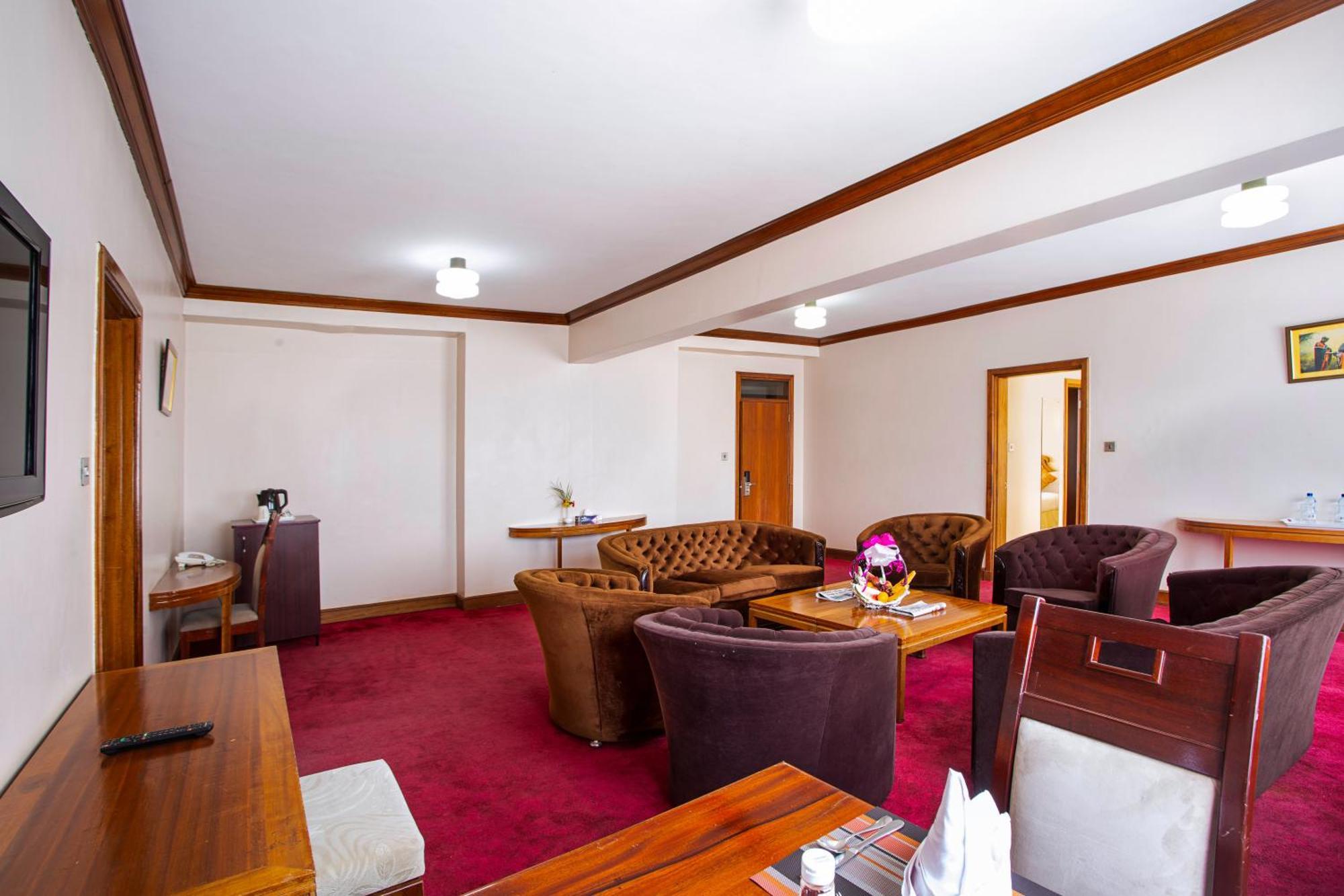 Sirikwa Hotel Eldoret Bagian luar foto
