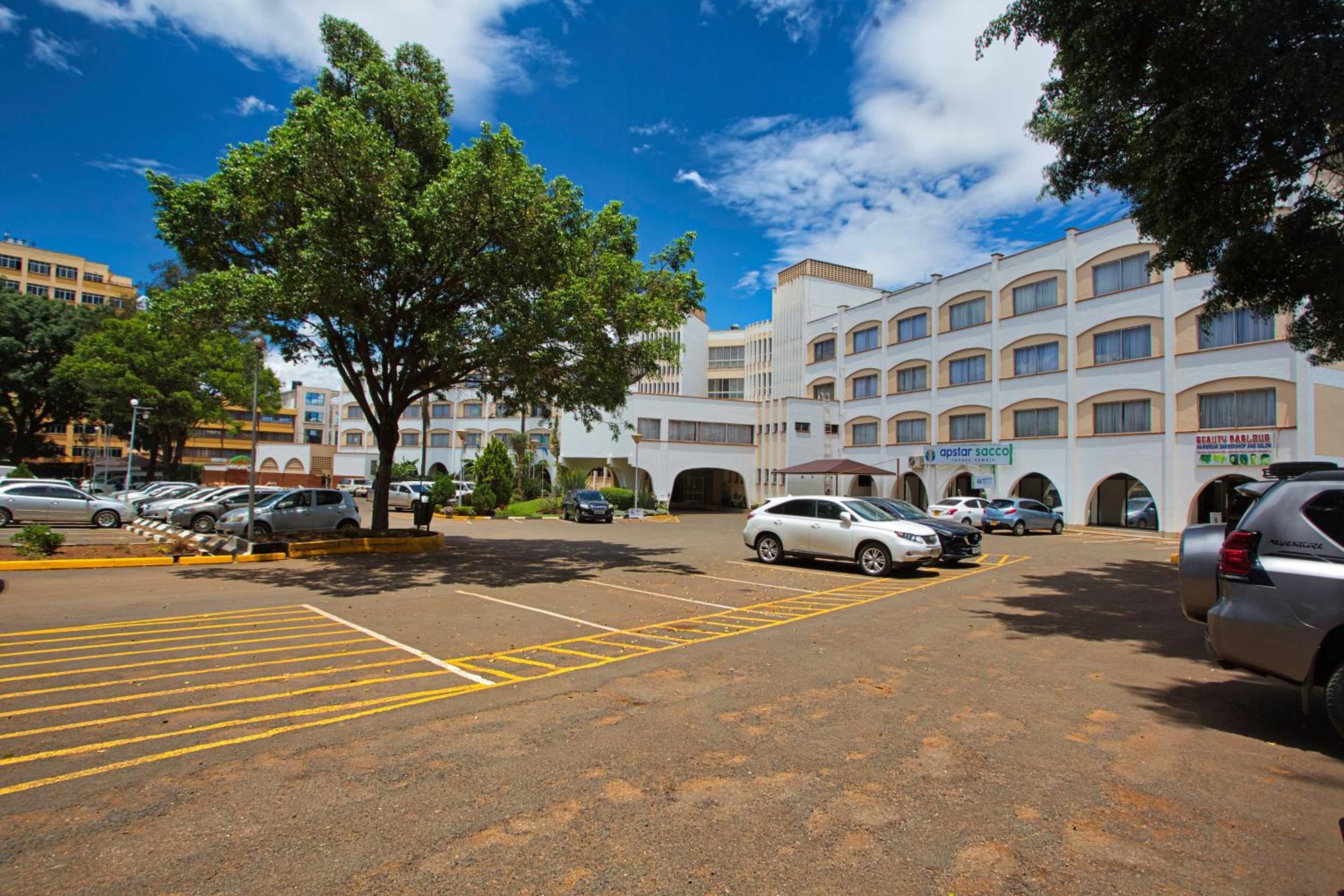 Sirikwa Hotel Eldoret Bagian luar foto