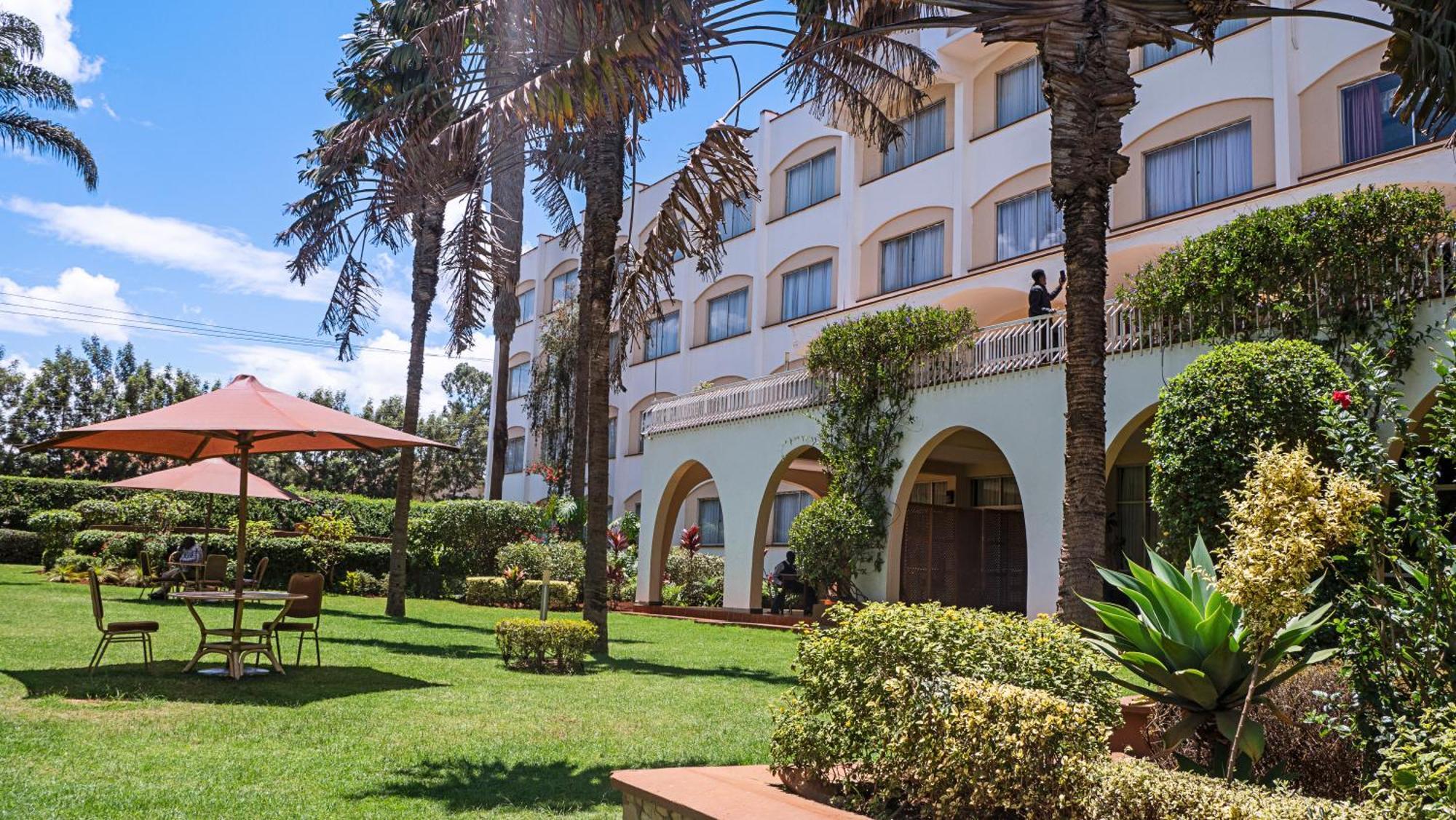 Sirikwa Hotel Eldoret Bagian luar foto