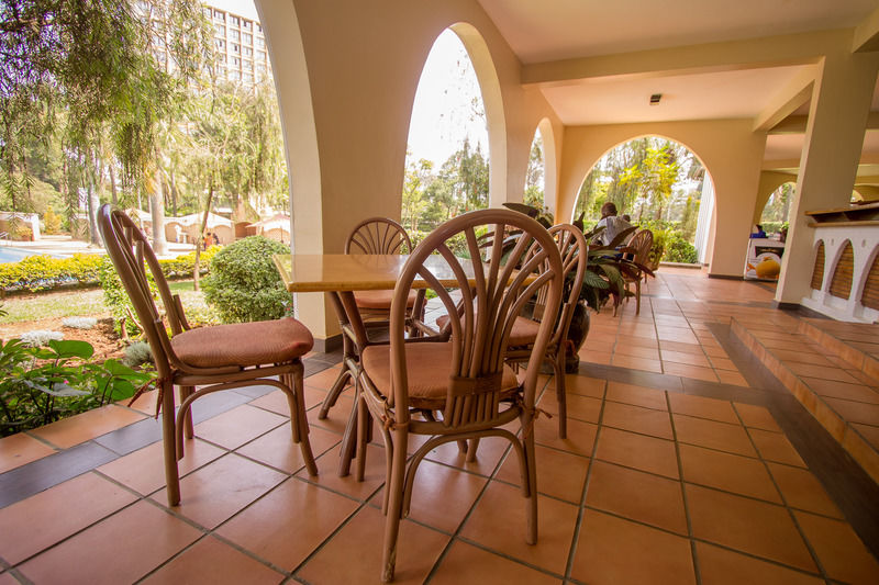 Sirikwa Hotel Eldoret Bagian luar foto