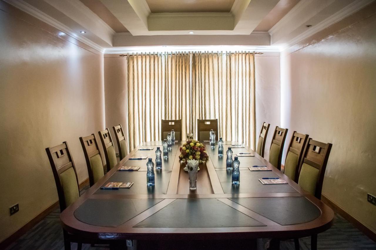 Sirikwa Hotel Eldoret Bagian luar foto